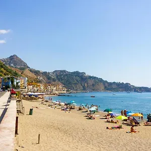 Ad Un Passo Dal Mare Appartamento Giardini Naxos